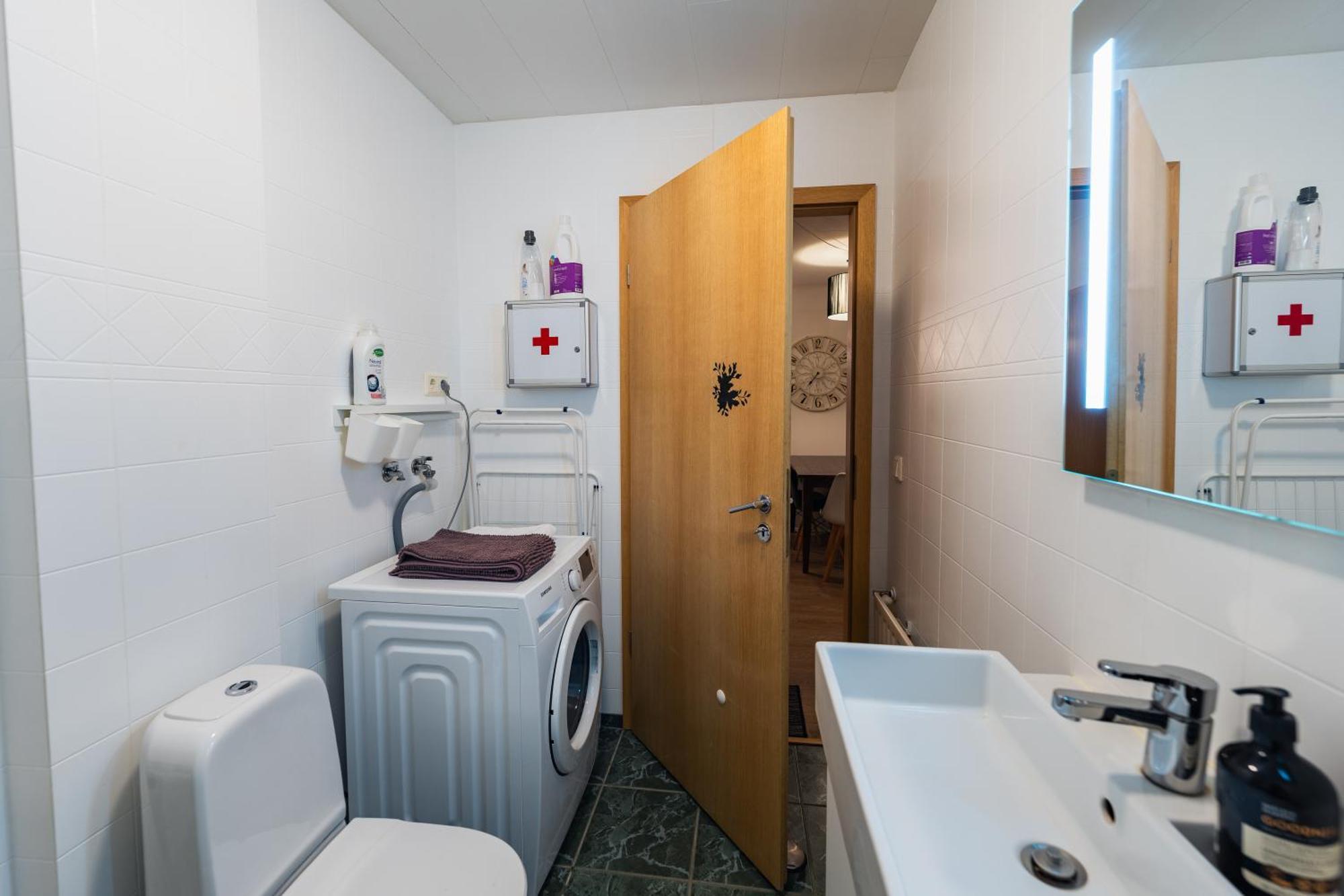 Hafnarstraeti 100, Downtown Apartment Akureyri Exteriör bild